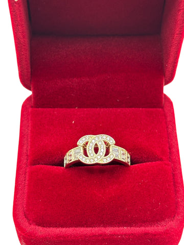 10k Gold doble c ring with cz stones size 8