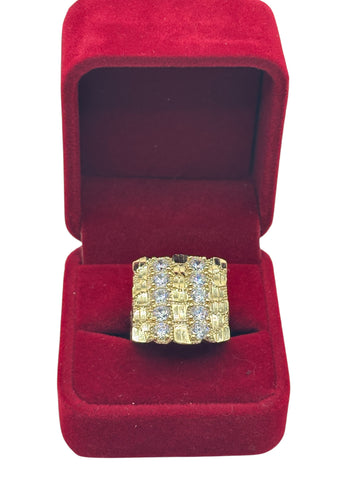 10K gold ring, nugget style, with CZ stone. Size 11.