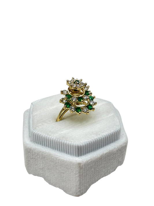 10k gold flower ring with cz stones size 7