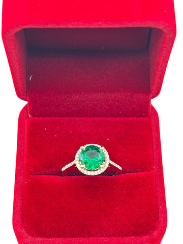 10k gold ring with cz stones size 7