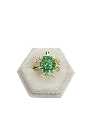 10K Gold Ring. Turtle. Size 6.5. CZ Stone