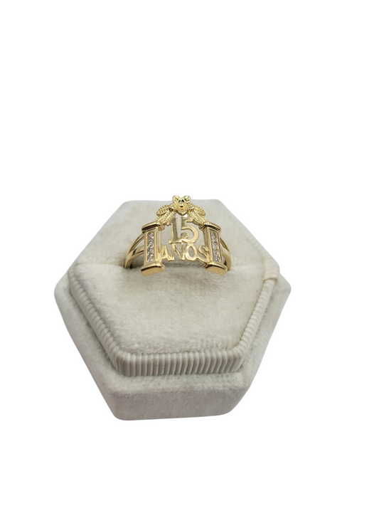 10K gold ring. 15 years flower. Size 8. CZ stone
