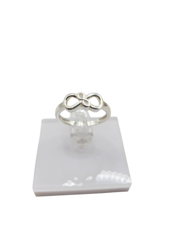 925 silver ring. Infinity symbol. Size 7
