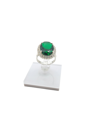 925 silver ring. Green CZ stone. Size 8