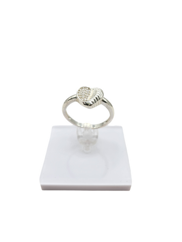 925 silver ring. Heart. Size 7.5. CZ stone.