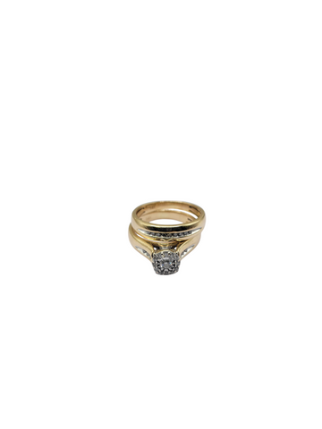 14K gold ladies' engagement ring. 0.25CTW real diamonds.Size 5.5