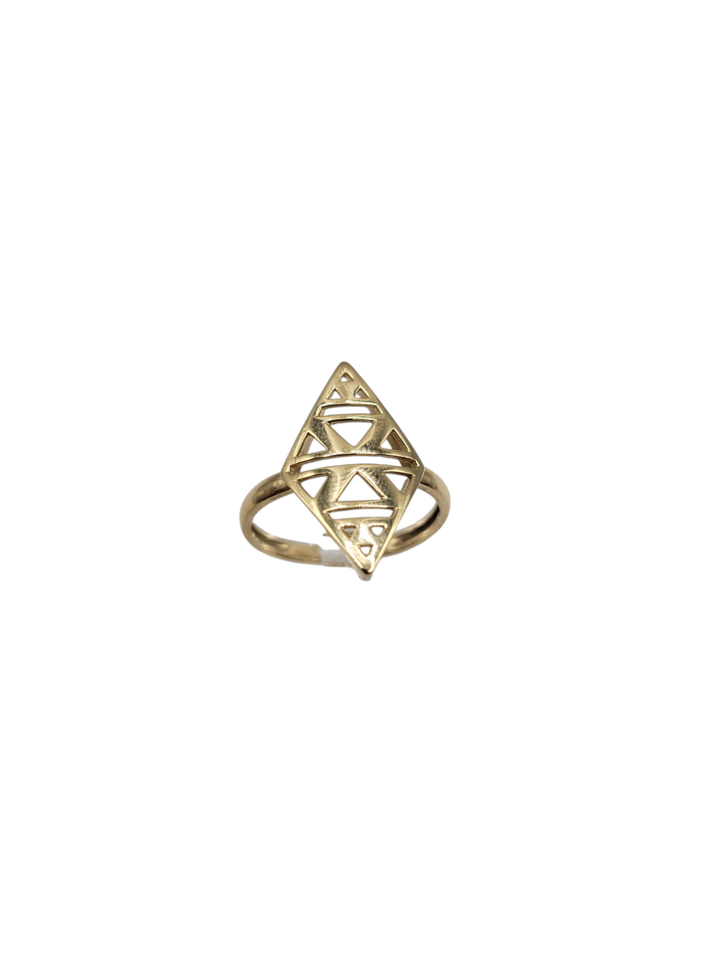 14K gold ring. Diamond shape. Size 7.5