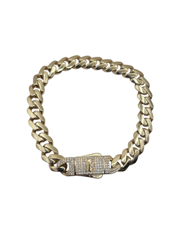 10K gold bracelet. CZ stone clasp. 8 in. 8.8 mm.