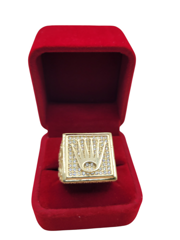 10K gold ring. Crown. CZ stone. Size 12
