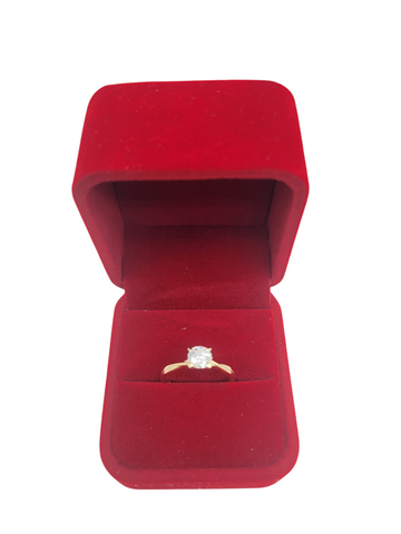 14K gold wedding ring . 0.70 ctw real diamonds. Size 6.5