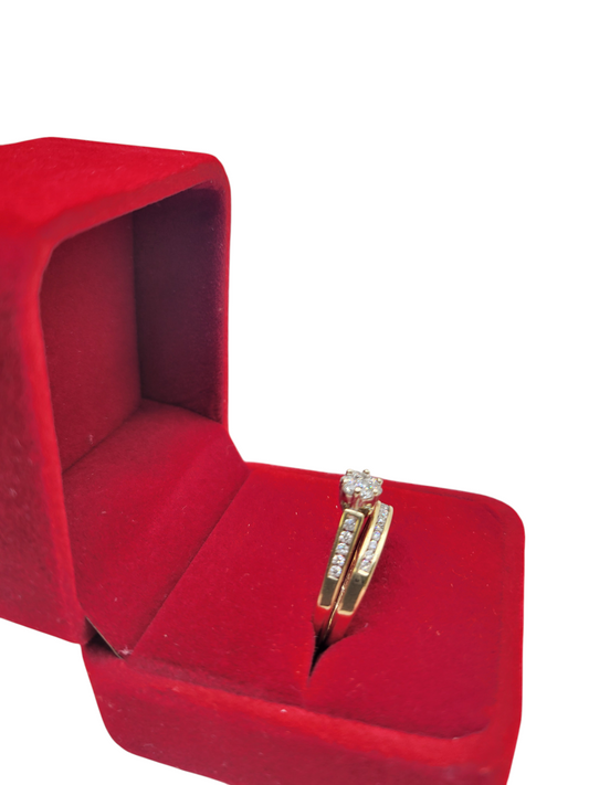 14K gold wedding rings. CZ stone. Size 7.5