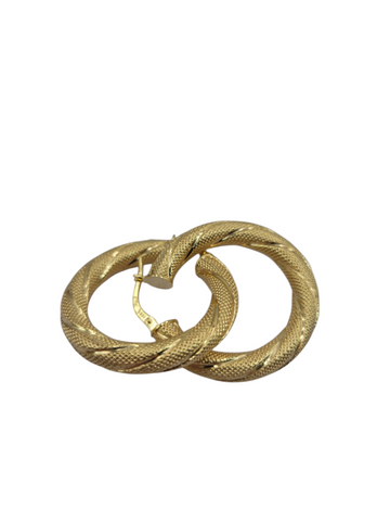 10K gold earrings. Super thick snowy hoops. Size 3.