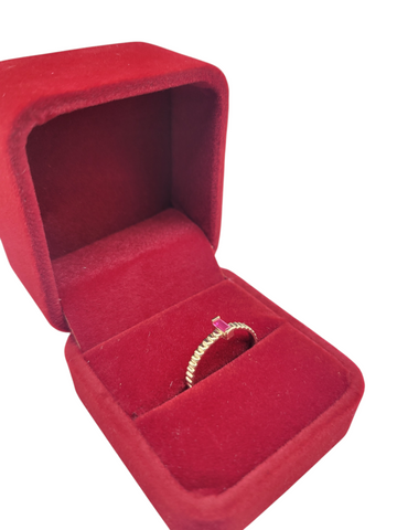 10K gold ring. Small pink square stone. Size 7.