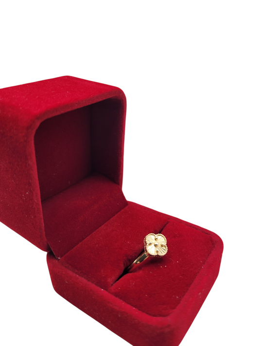 14K gold ring. Lotus flower. Size 7