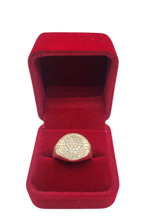 10K gold ring. Round with CZ stone. Size 11