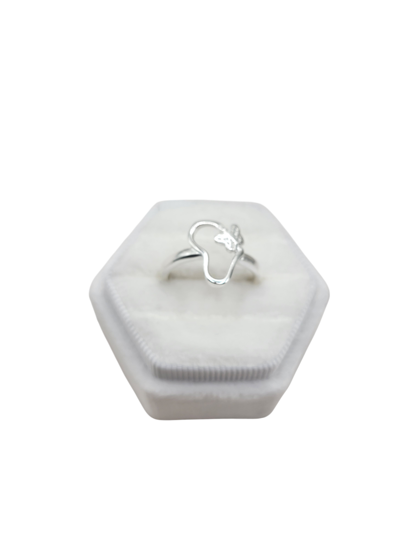 925 silver ring. Heart and butterfly. Size 7.5