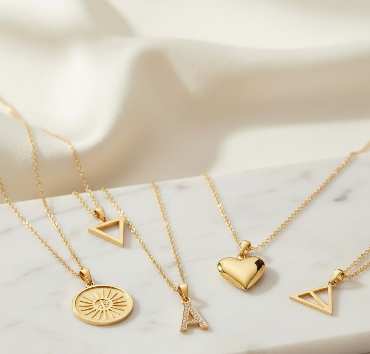 KB Gold Jewelry is dedicated to the sale and purchase of real gold