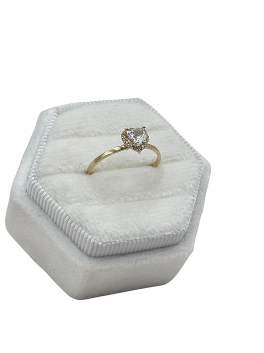 10k ring with Heart cz stone size 7