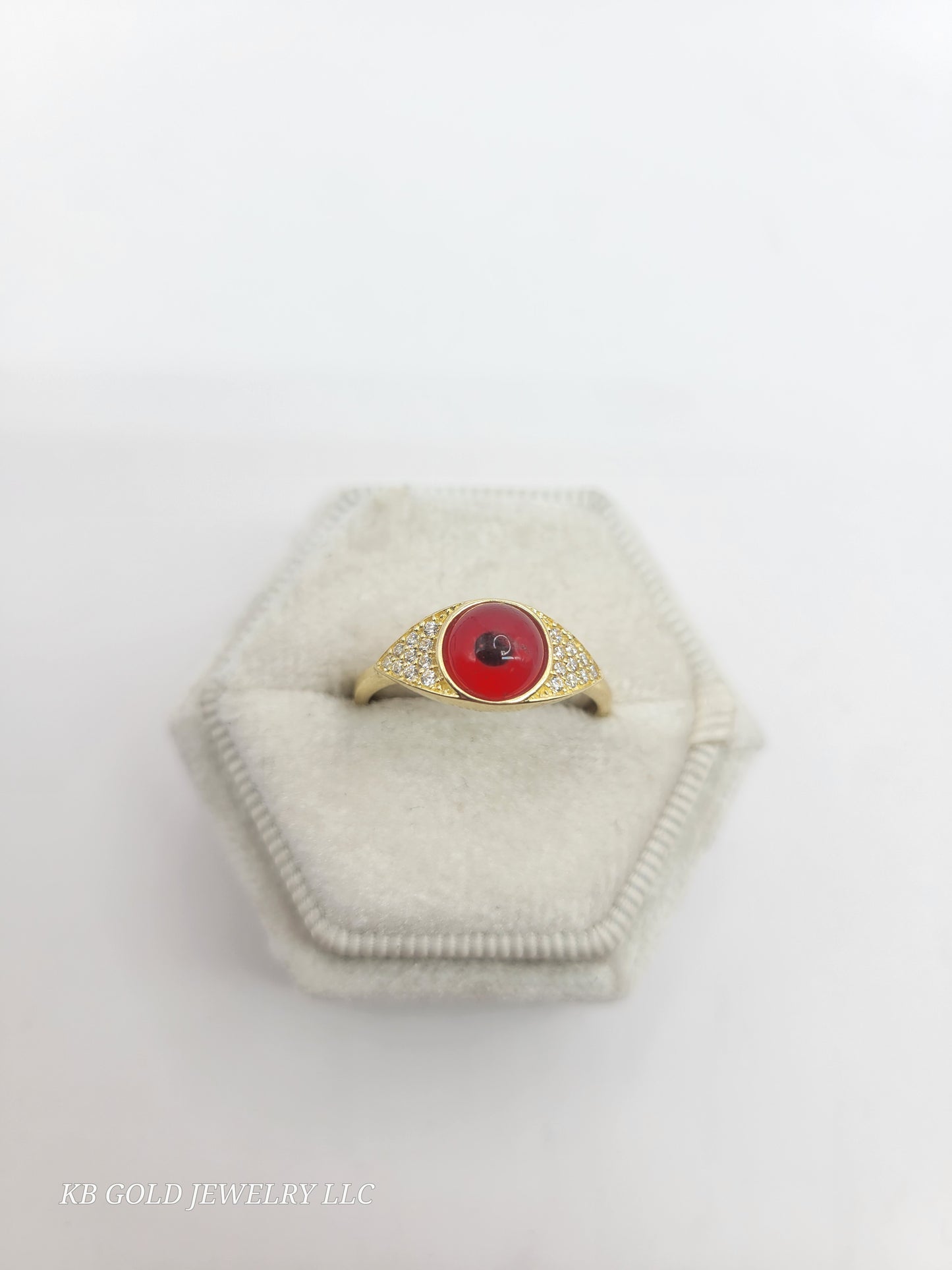 10K Gold Red Eye Ring. Size 7. CZ Stone