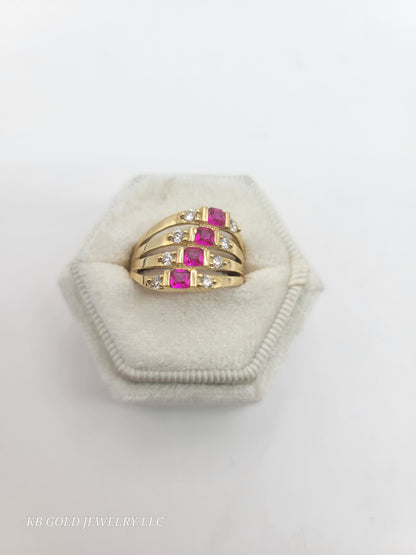 10K Gold Ring. 4 Stones. Size 7. CZ Stone