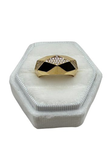14k ring with cz stones size 8