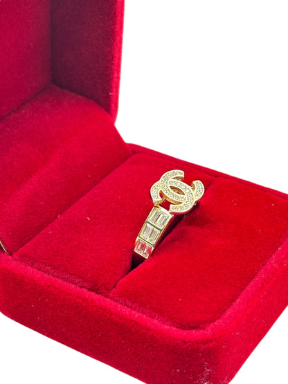10k Gold doble c ring with cz stones size 8