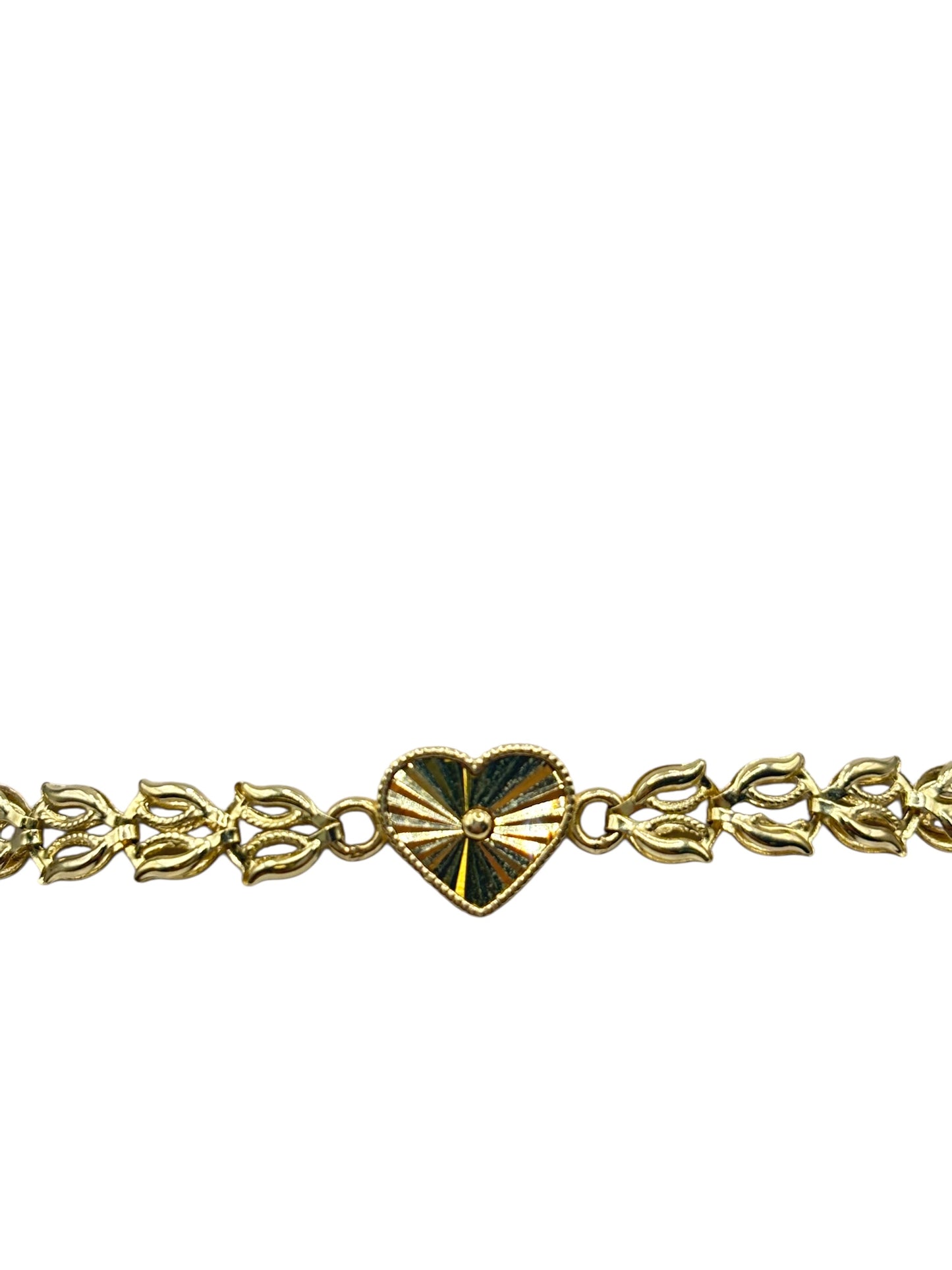 10k gold bracelet of heart and leaf-shaped links 8in