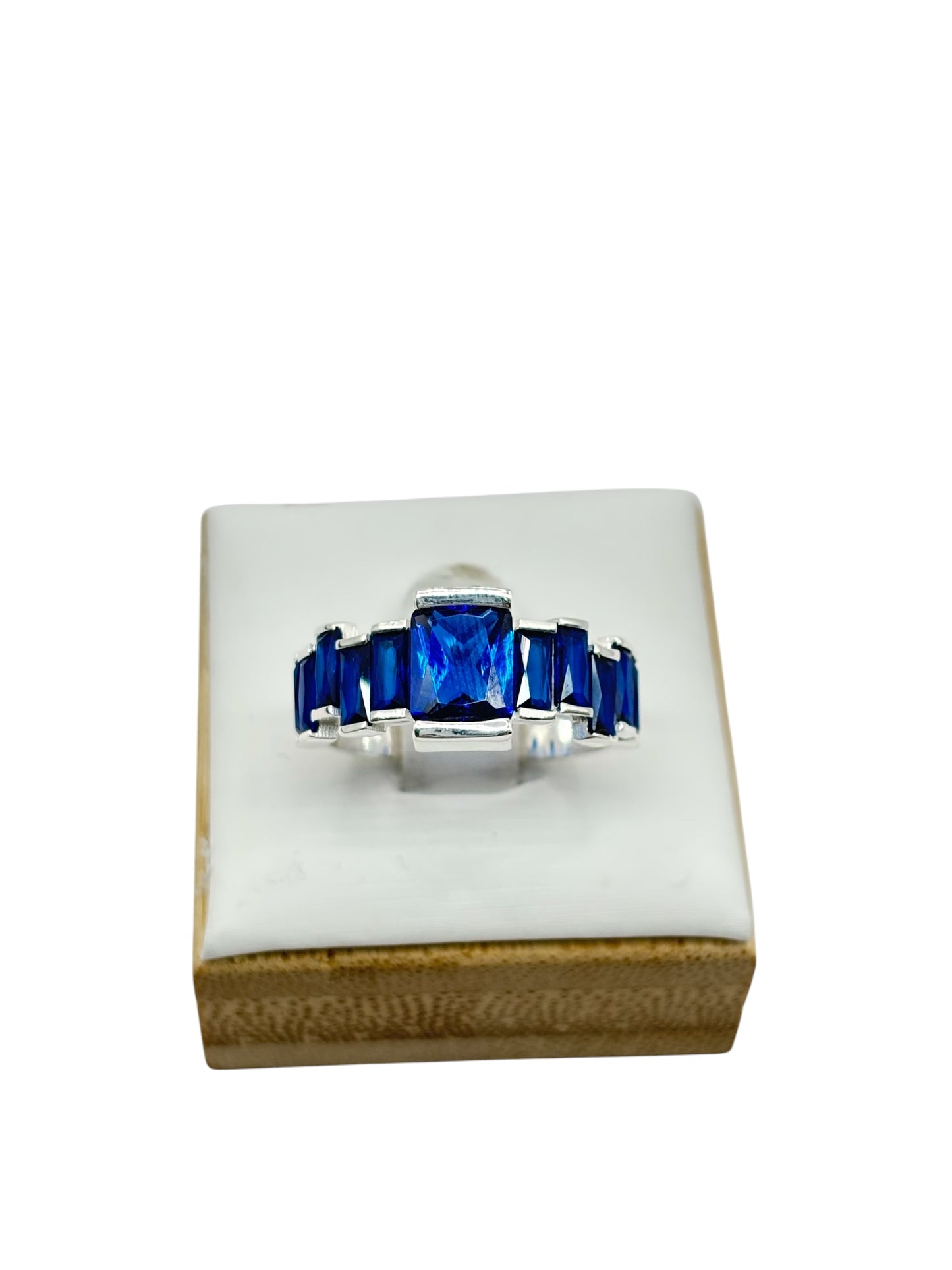 925 silver ring size 8
