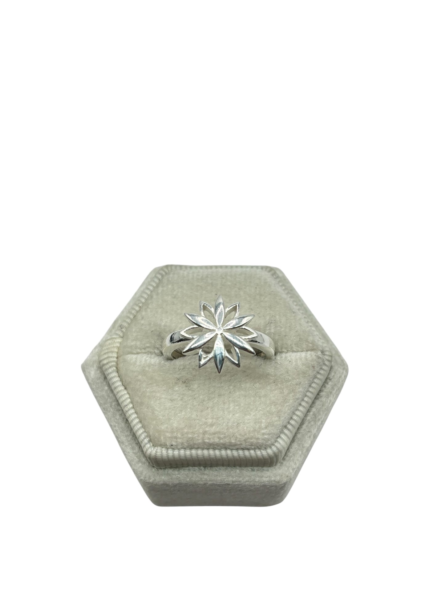 925 silver ring size 6