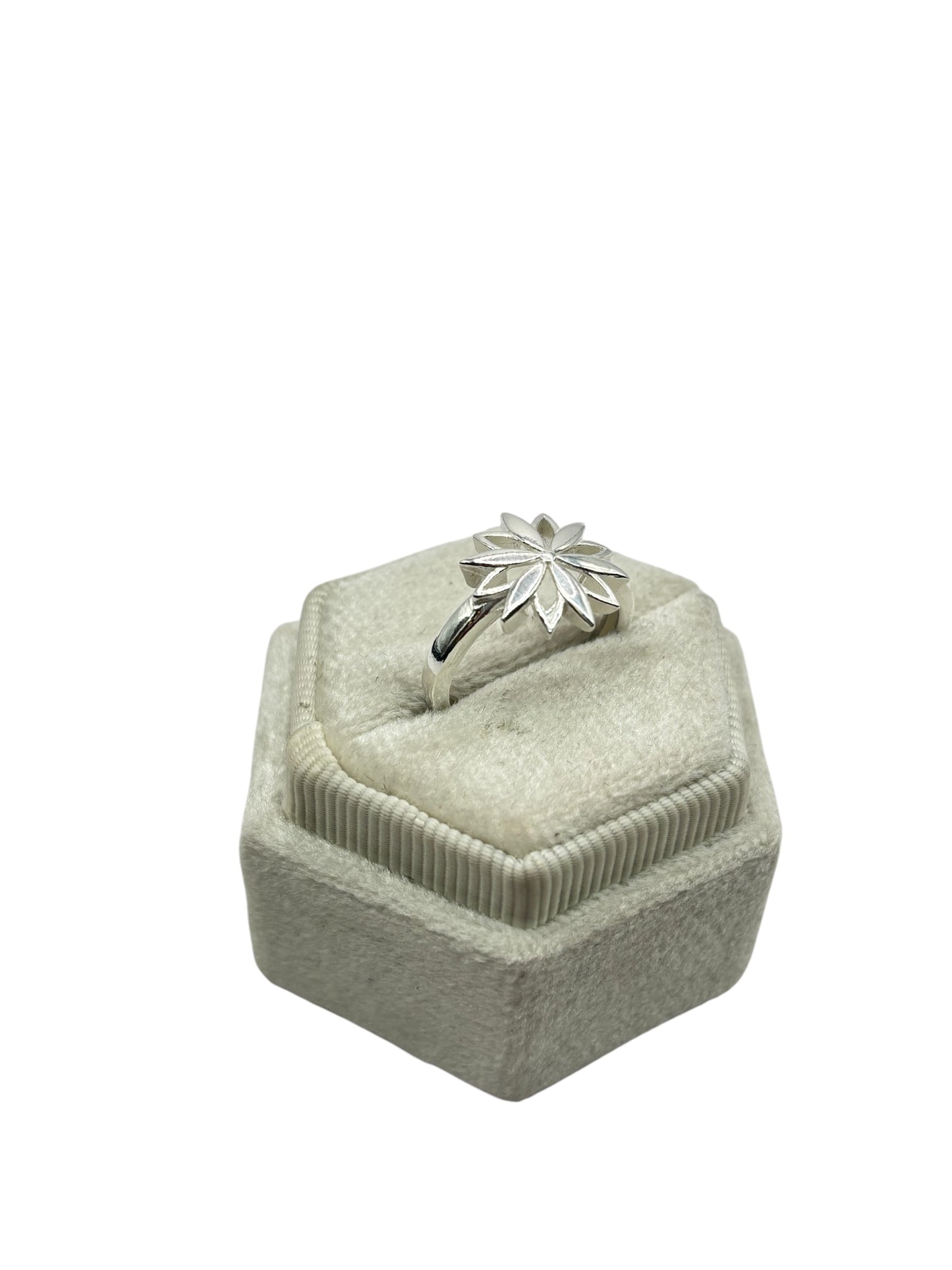 925 silver ring size 6