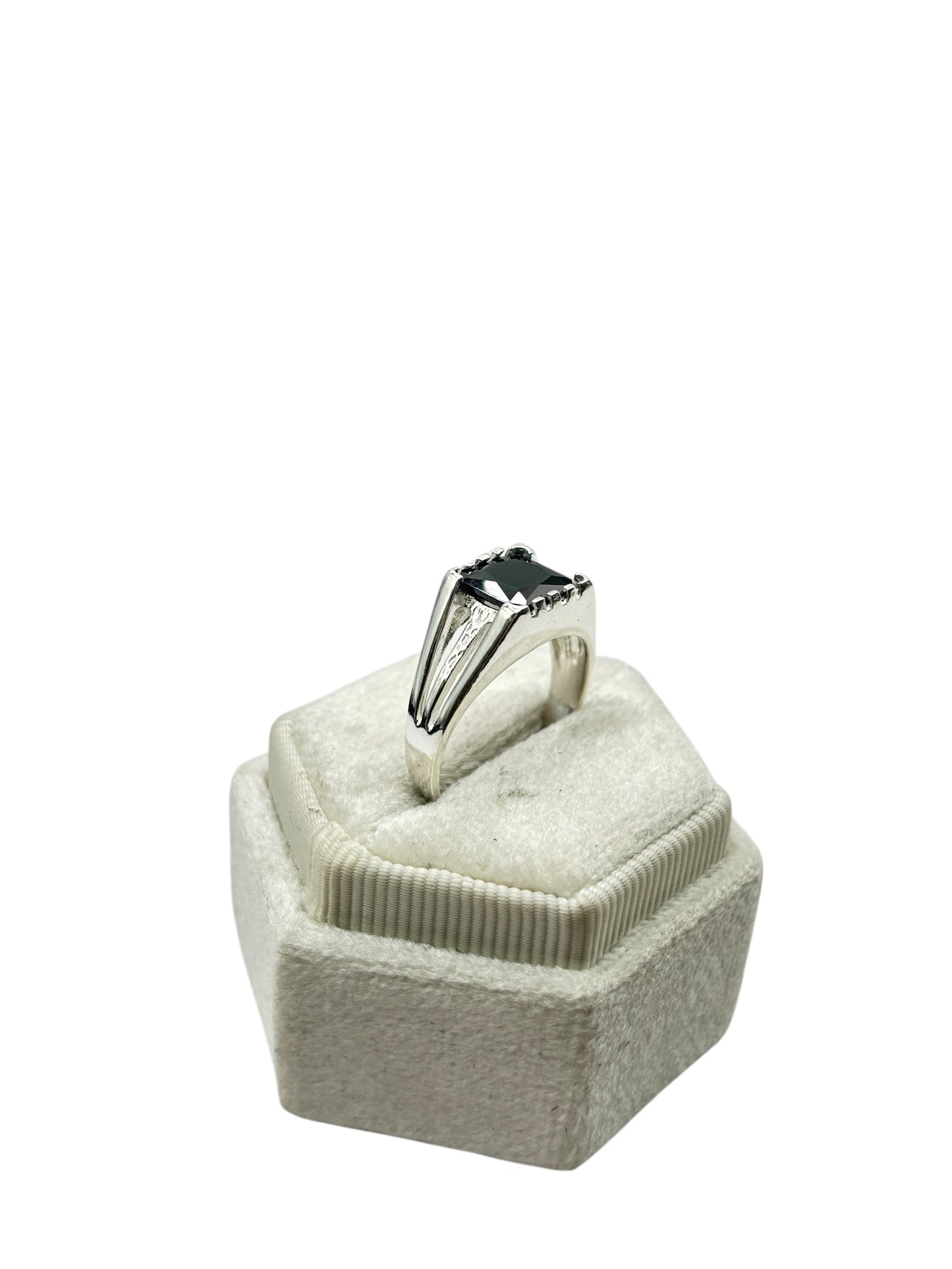 925 silver ring size 8