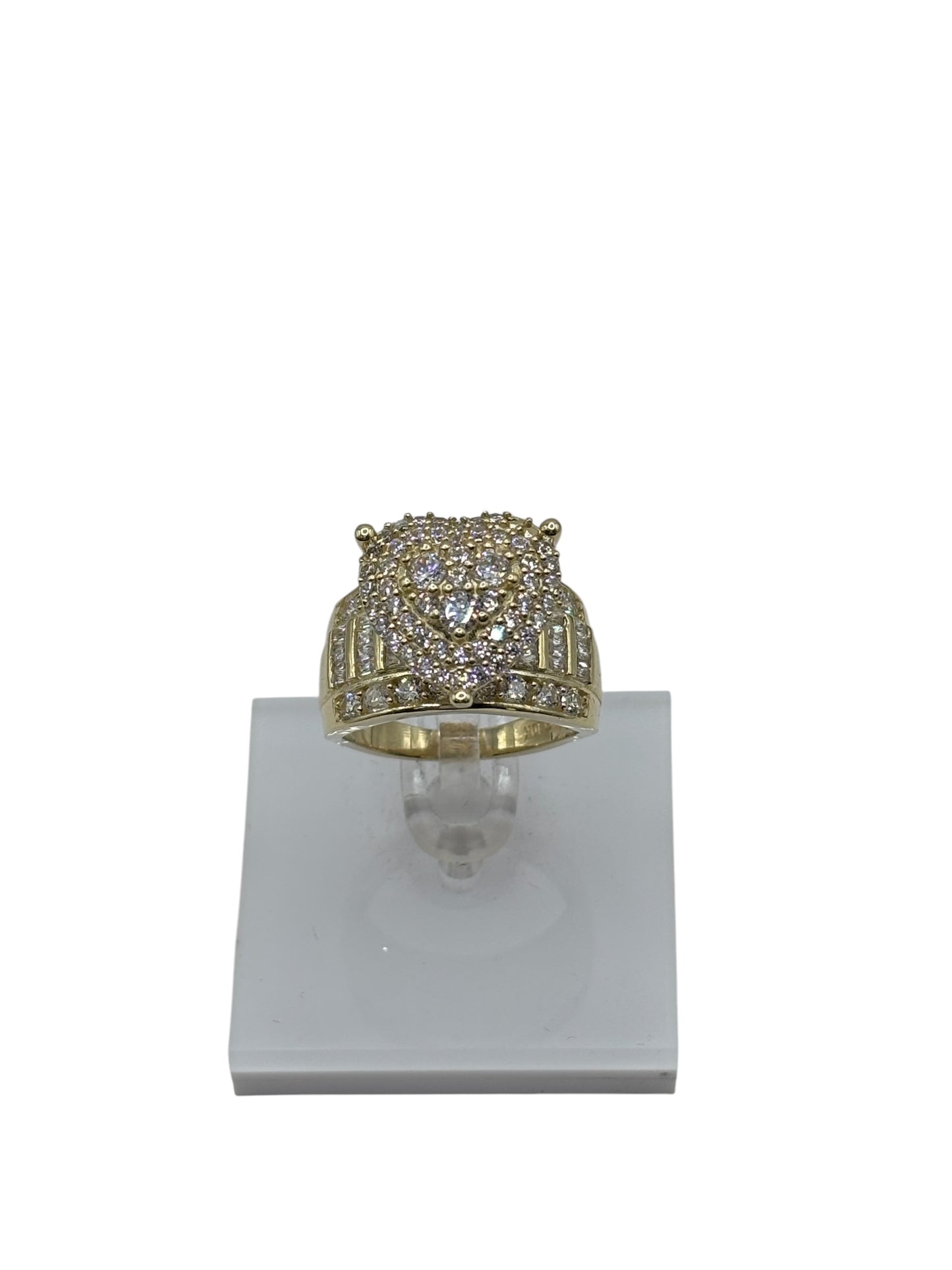 Heart ring for women 10k with cz stones  size 8