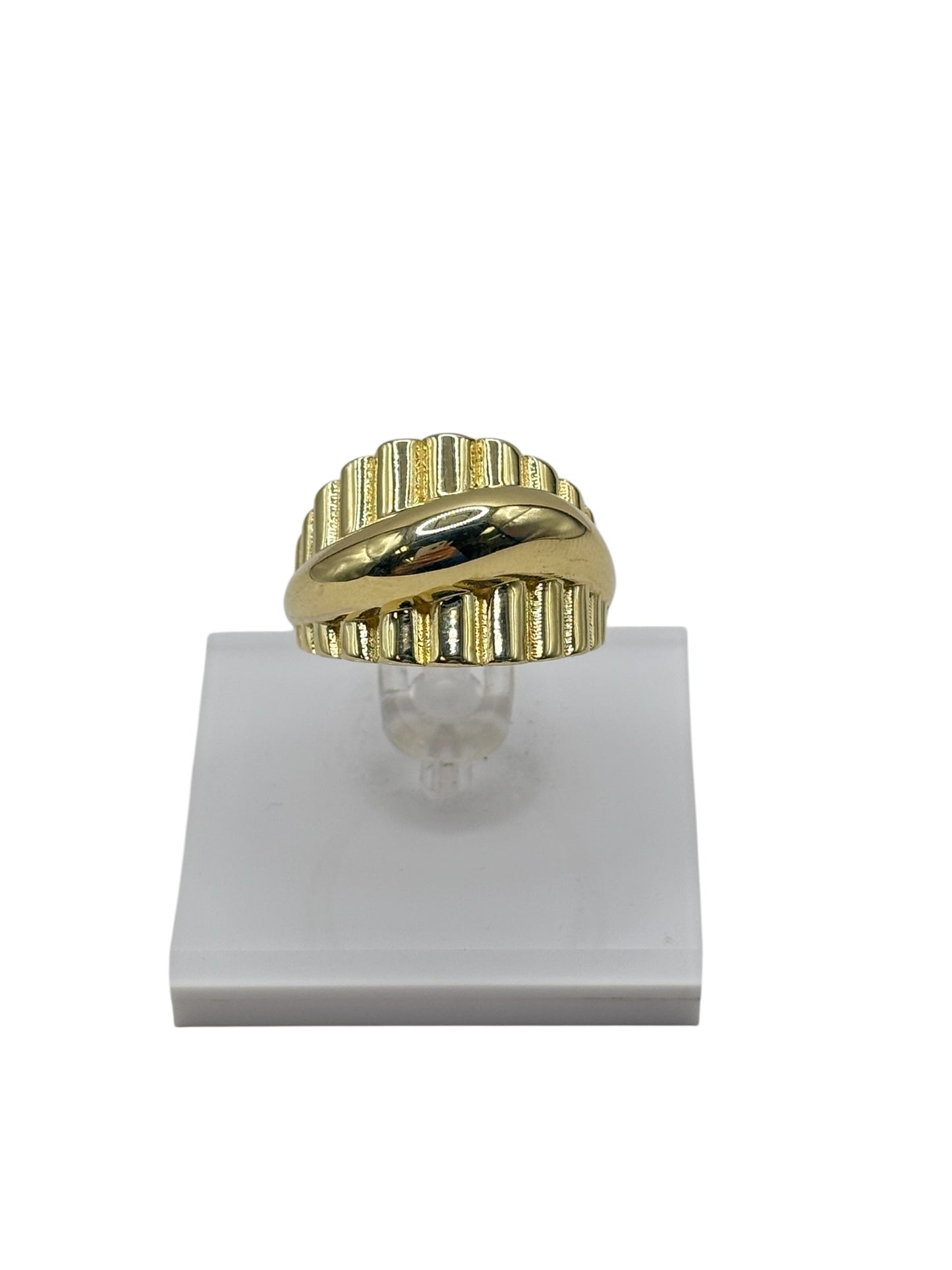 10k croissant ring size 8