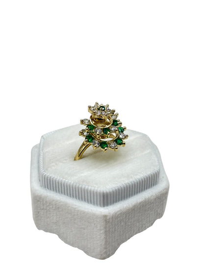 10k gold flower ring with cz stones size 7