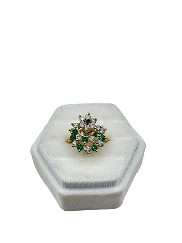 10k gold flower ring with cz stones size 7