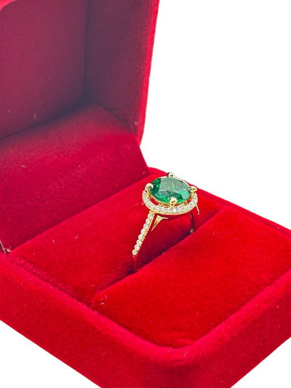 10k gold ring with cz stones size 7