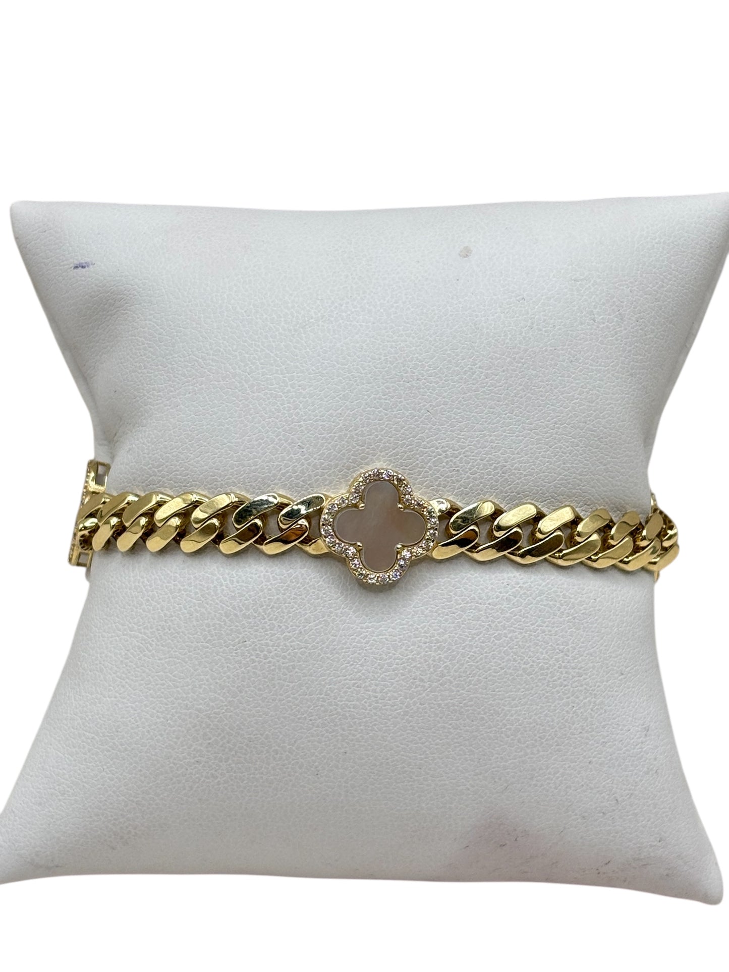 10k Gold clover bracelet with Cuban link 7.5 in 6.6mm