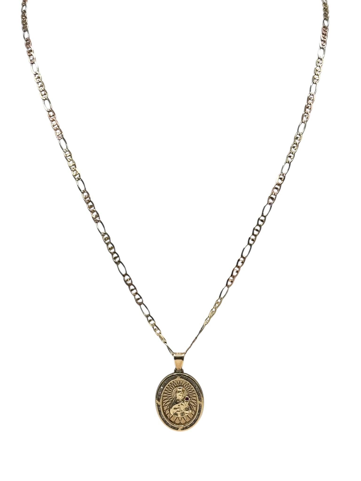 10k Gold fígaro Chain with Santa Bárbara pendant 22in 2.8mm