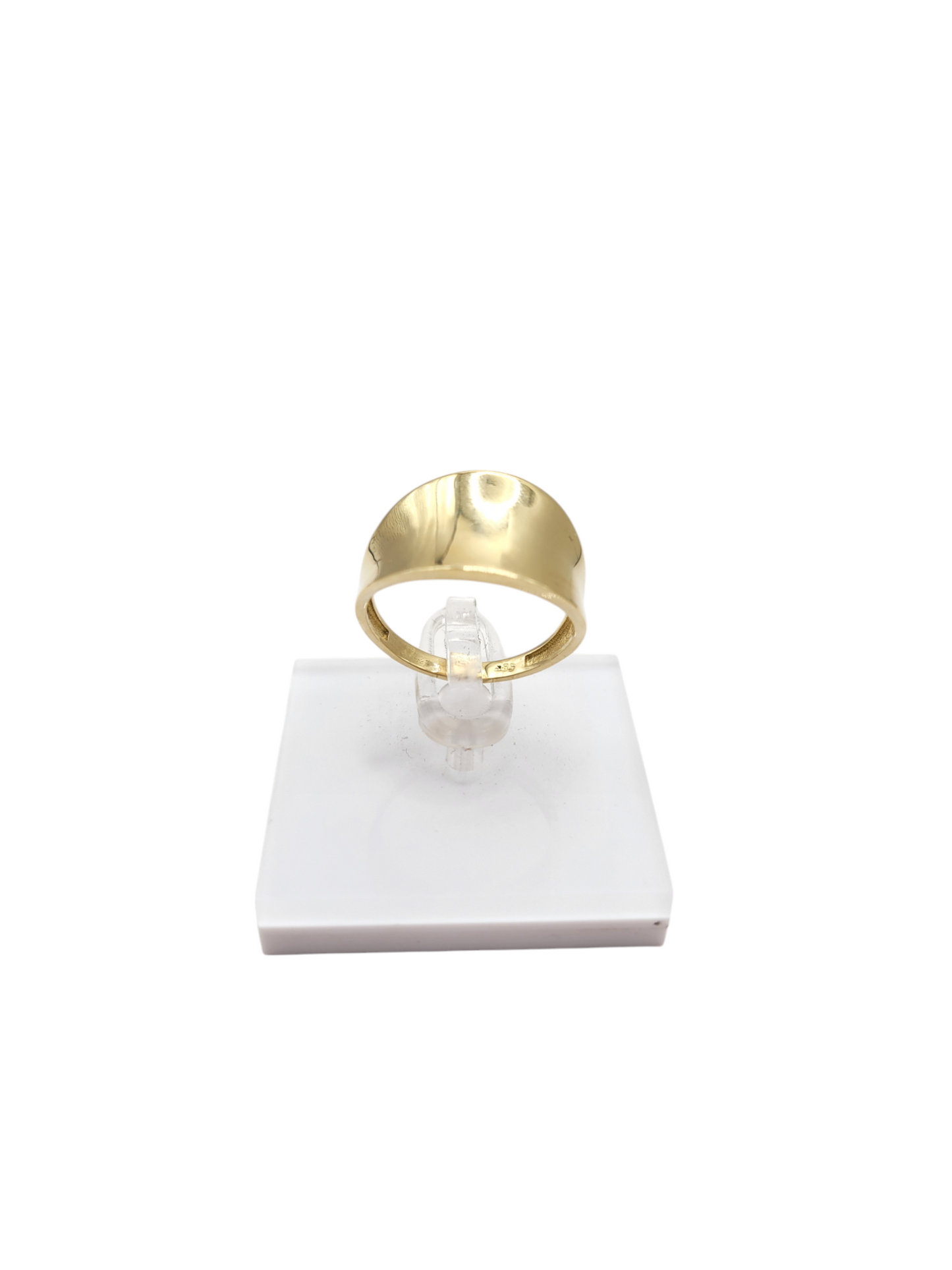14K gold ring. Plain. Size 8.5