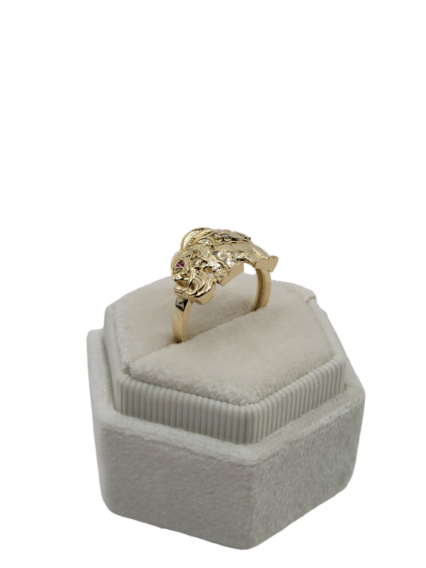 10k gold elephant style ring size 7