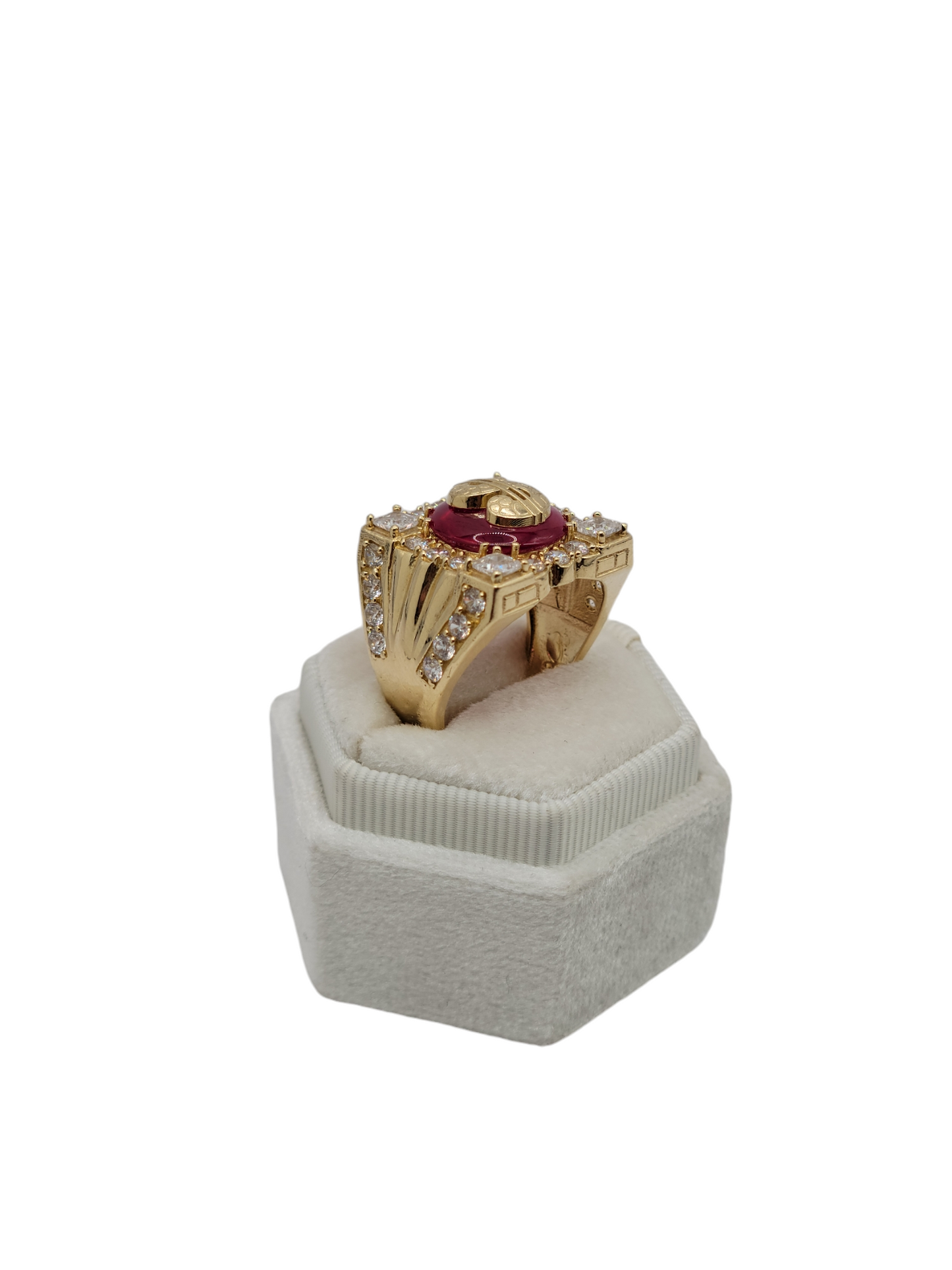 10k gold ring with CZ stones size 10.5