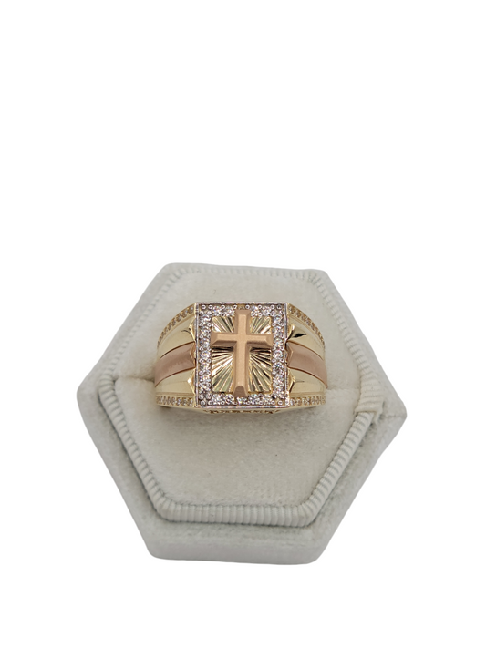 10k gold ring with CZ stones size 10.5