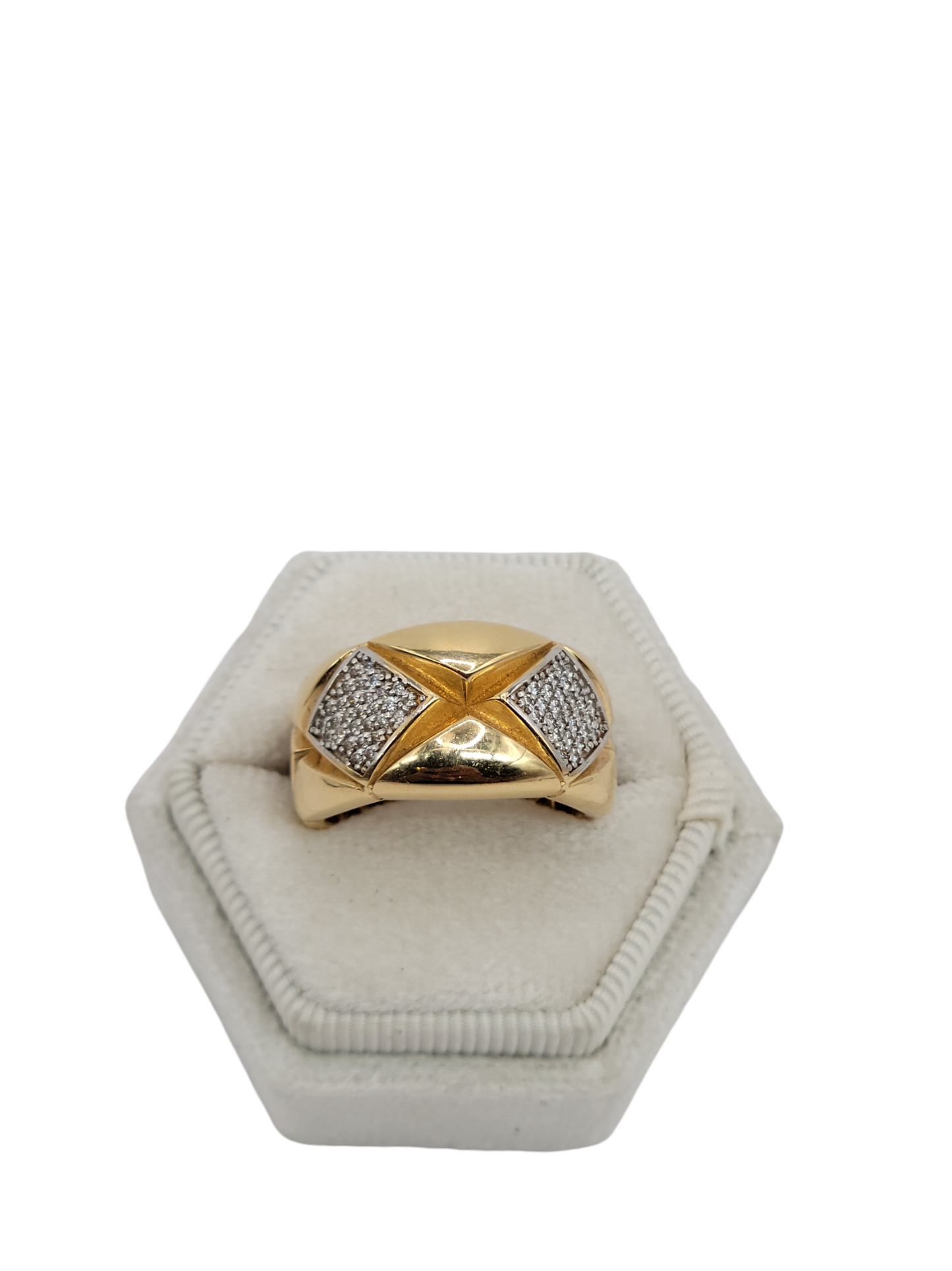 14k gold ring with CZ stones size 9