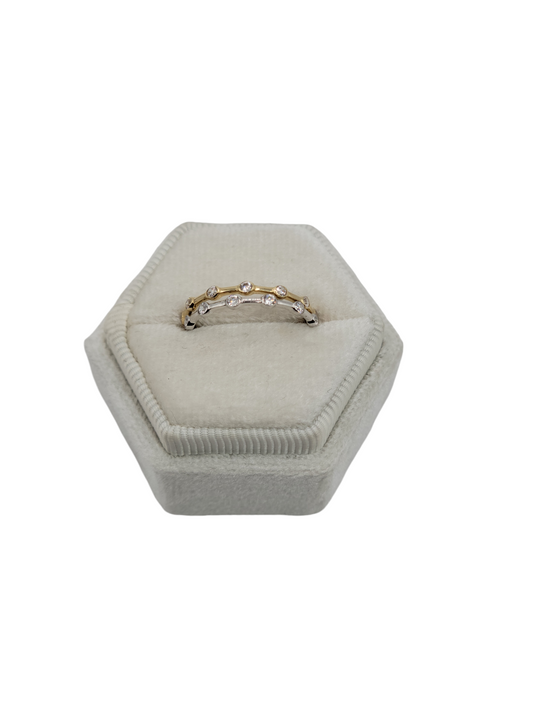 10k gold double ring with CZ stones size 7