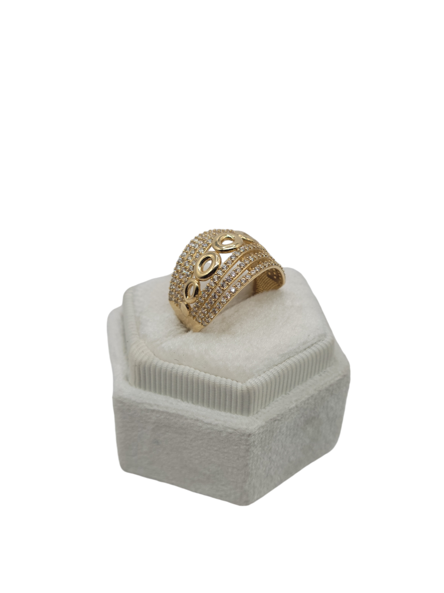 14k gold ring with CZ stones size 8