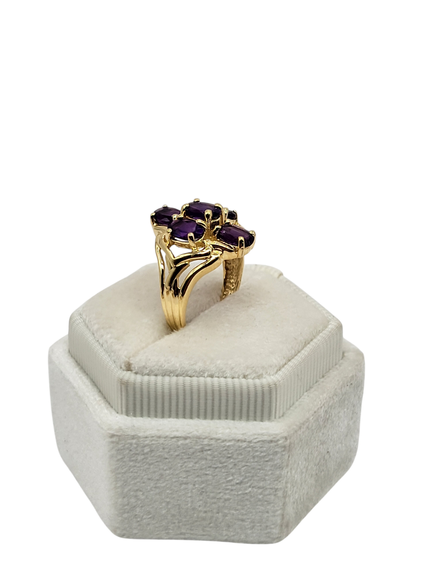 14k gold ring with CZ stones size 5