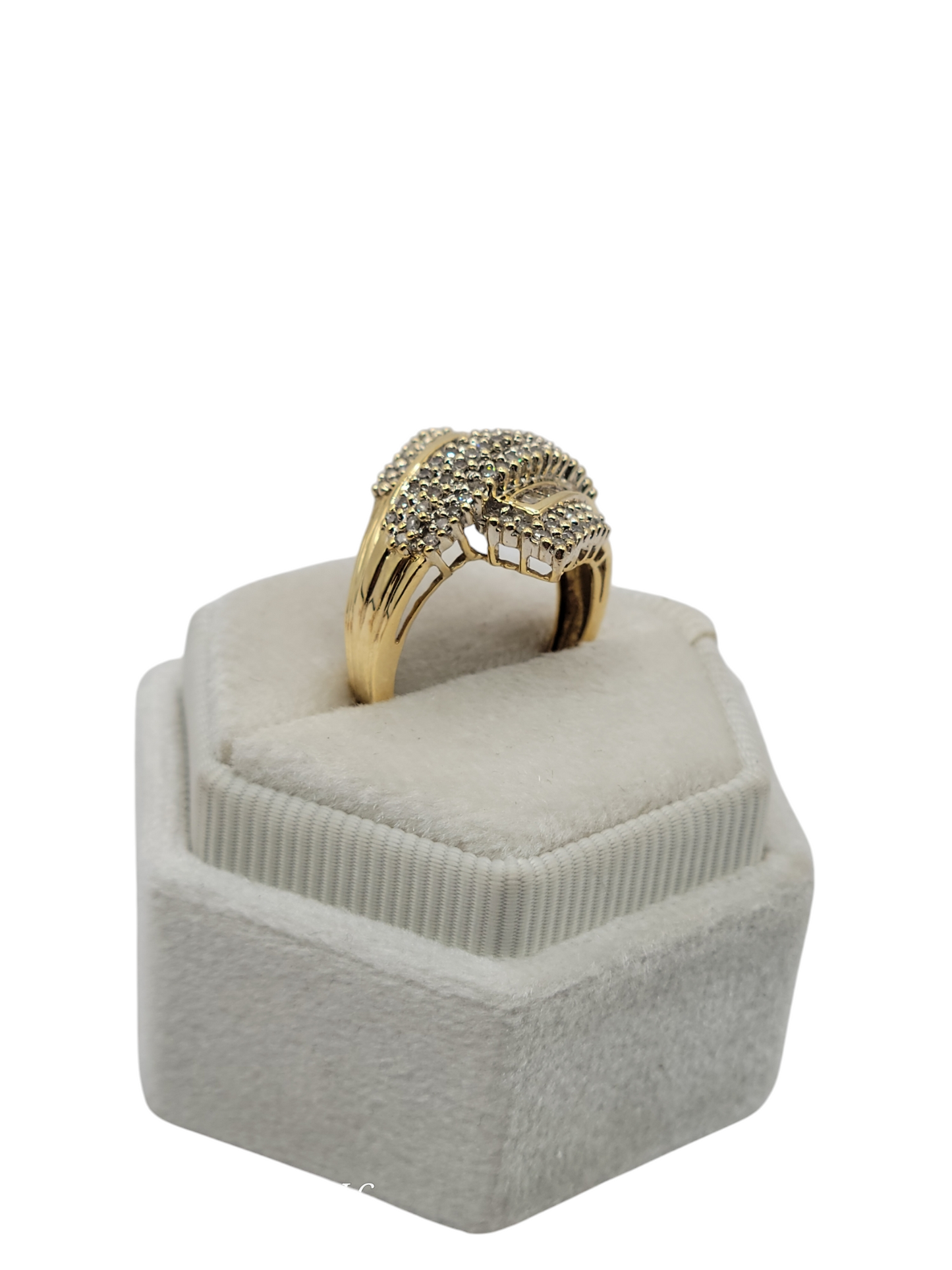 10k gold ring size 5 with real diamonds 0.60ctw