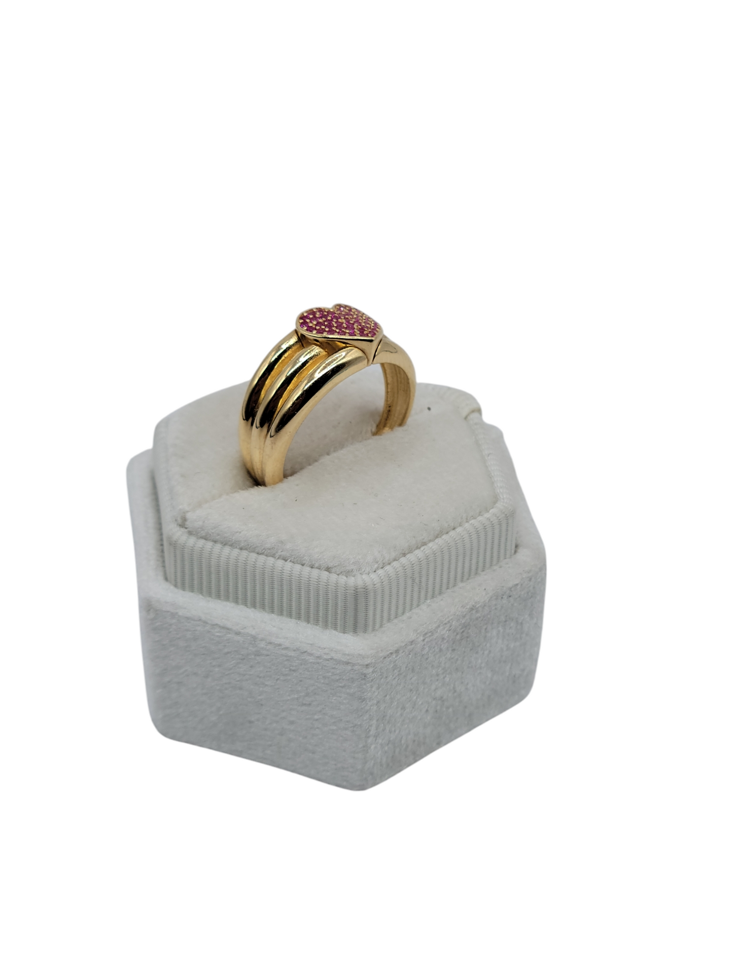 14k gold ring with small rubies stones size  7.5