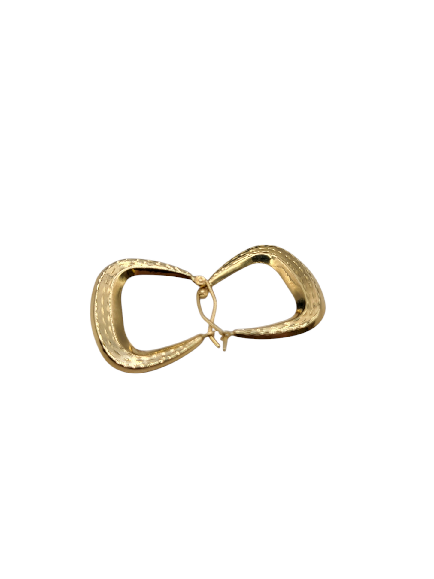14K gold earrings. Wallet design