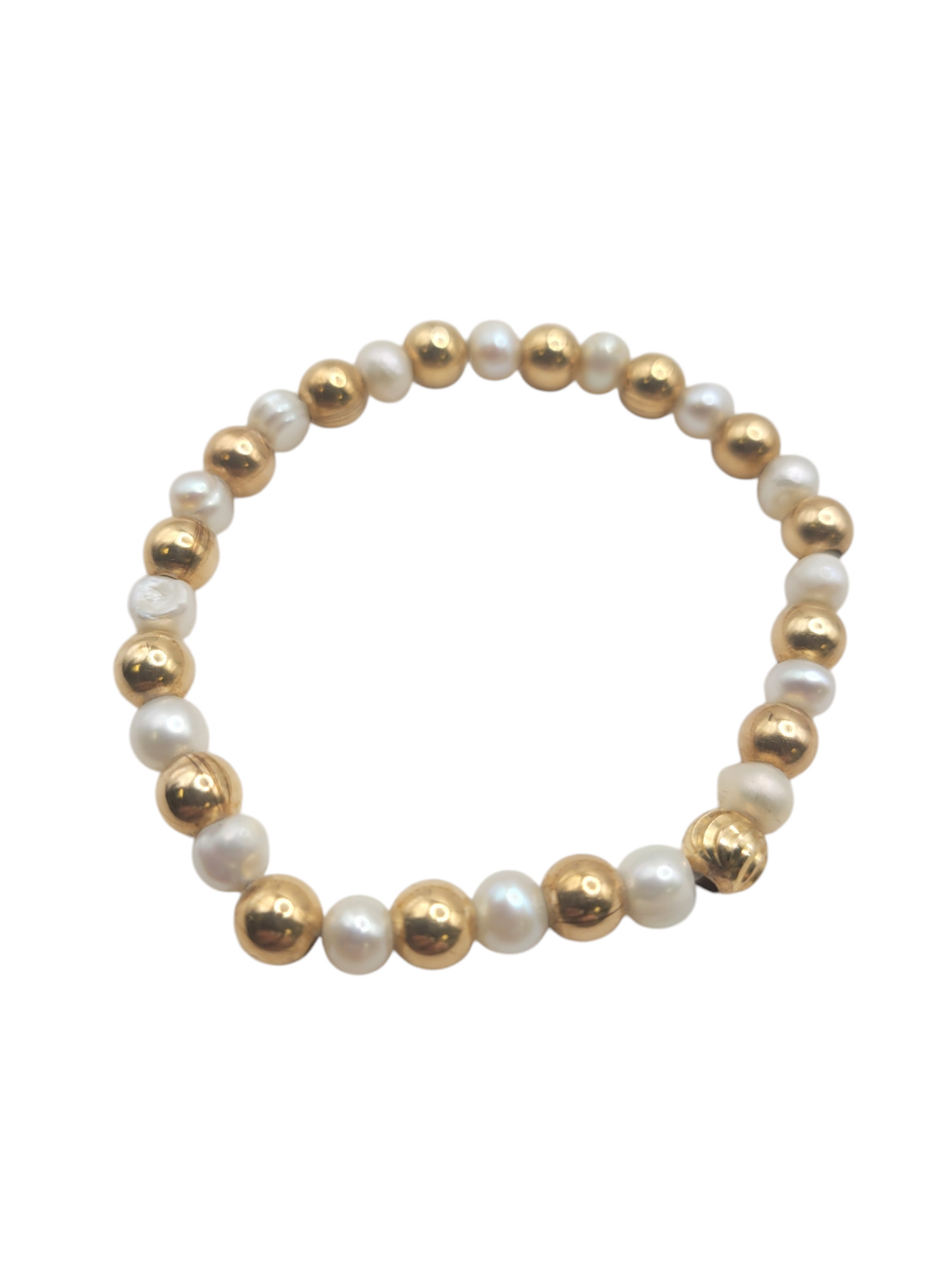 10K gold and natural pearl bracelet.